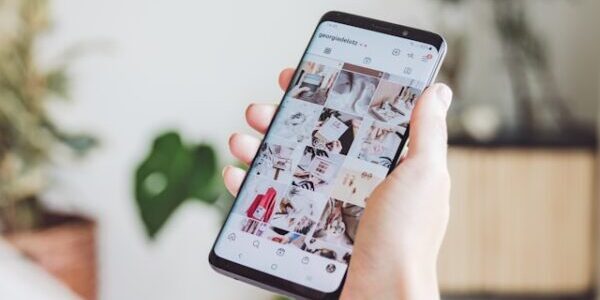 インスタのアーカイブ投稿は何日後に戻す？タイムラインに表示させたくない