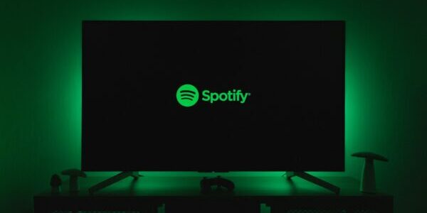 Spotifyを登録しないで使うには？一番カンタンに無料で聞く方法