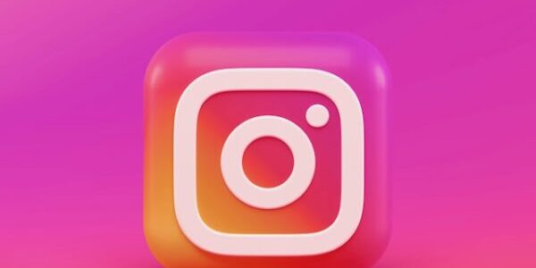 インスタのリクエスト済みとは？公開アカウントなのになぜ？相手がずっと気づかないときはどうするなど詳しく紹介