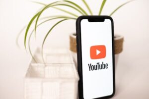 YouTube検索履歴の削除方法をスクショ解説（iPhone・PC）一括削除やできない時の対処法